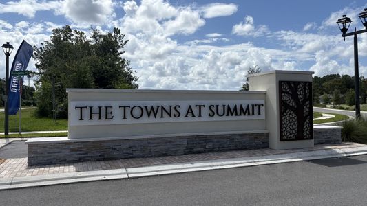 Towns at Summit by D.R. Horton in Deland - image
