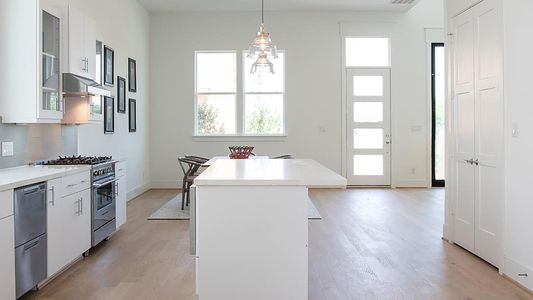 Avondale by InTown Homes in Houston - image 13