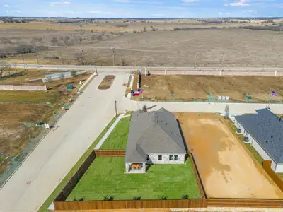 Lone Oak by Century Communities in Alvarado - image