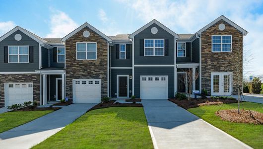 Fergus Crossing Townhomes by D.R. Horton in York - photo 0