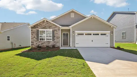 Valley View by D.R. Horton in Waynesville - image