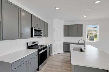 Barton Hills by Century Communities in Spring Hill - image 7
