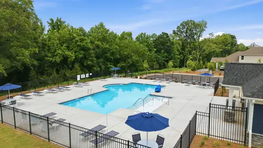 McFarland Estates by Dream Finders Homes in York - image 4