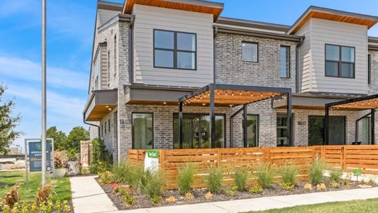 Willow Grove Townhomes by Grenadier Homes in Melissa - image 3