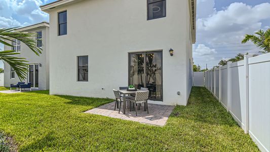 Messina Place by D.R. Horton in Homestead - photo 21 21