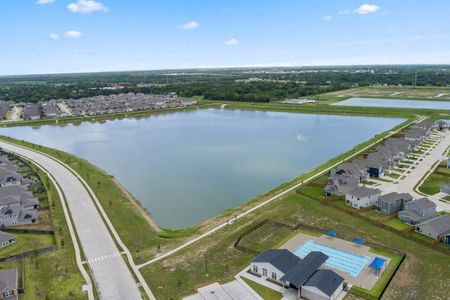 Glendale Lakes - Master planned community in Rosharon, TX 1 1