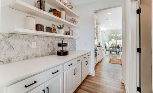 Founders Club by Eastwood Homes in Moore - image 19