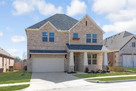 Oakwood Hills by Key Life Homes in Euless - image