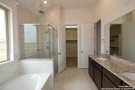 Arched Oaks by M/I Homes in Floresville - photo 20 20