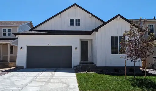 Harvest Crossing by Richmond American Homes in Aurora - photo 0