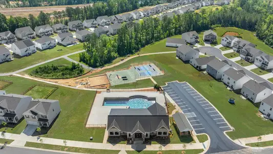 The Townes at Galvins Ridge by D.R. Horton in Sanford - image