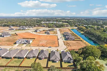 Kings Way by M/I Homes in Denton - image