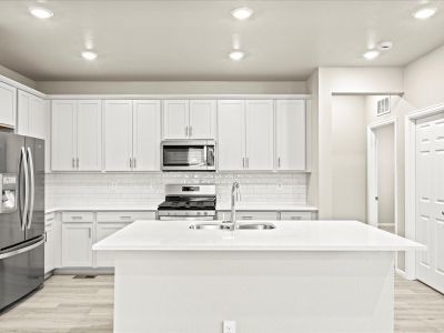 Poudre Heights: The Lakes Collection by Meritage Homes in Windsor - photo 28 28