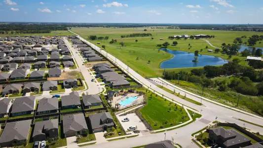 Chalk Hill by Beazer Homes in Celina - image