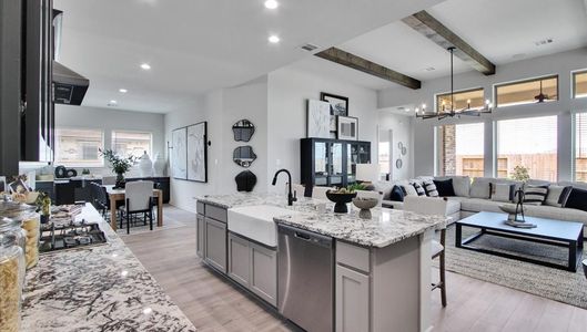 Canterra Creek  60' by Tricoast Homes in Iowa Colony - image 6