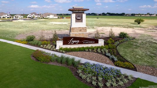 Legacy at Lake Dunlap by Pulte Homes in New Braunfels - image