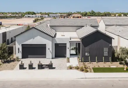 Symmetry at Magnolia by Shea Homes in Chandler - photo 0