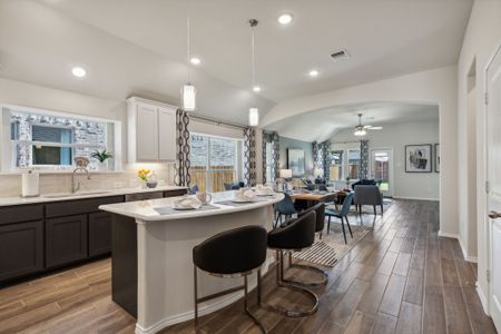 Summer Crest by Landsea Homes in Crowley - photo 72 72