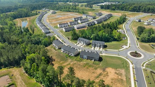 Galvins Ridge by D.R. Horton in Sanford - image 13