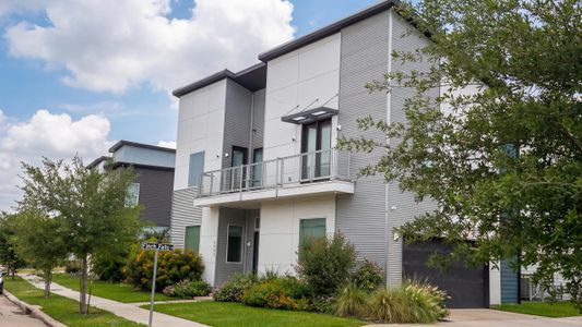 Avondale by InTown Homes in Houston - image 17