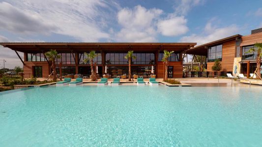 Kissing Tree – Spruce Series by David Weekley Homes in San Marcos - image 10