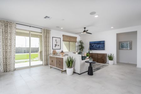 Bentridge – Peak Series by Landsea Homes in Buckeye - photo 17 17