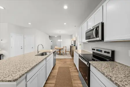 Stout Cottages by Dream Finders Homes in Dunn - image