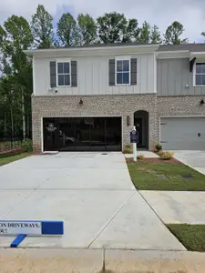Wildwood Place by Traton Homes in Powder Springs - photo 1 1