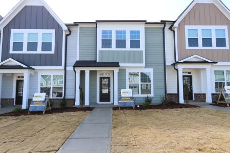 Retreat at Friendship Townhomes by M/I Homes in Apex - image 17