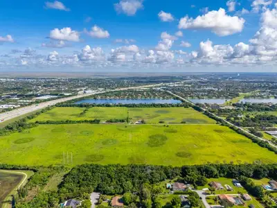 Estates by Turnberry by Turnberry Associates in Davie - image 2