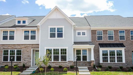 Townes at Central Square by HHHunt Homes LLC in Sanford - photo 4 4