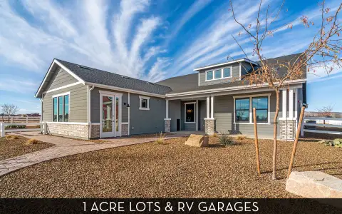 Heritage Pointe by CastleRock Communities in Chino Valley - image