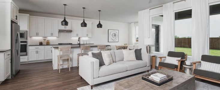 Gateway Parks by Ashton Woods in Forney - image 8