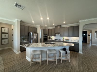 Salerno - Heritage Collection by KB Home in Round Rock - photo 43 43