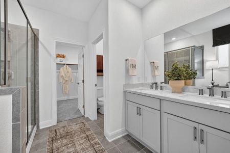 Village Grove 40s 46
