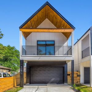 Modern Farmhouses by Owais Developments in Houston - photo 0 0