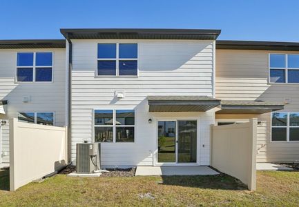 Tyson Townhomes by Starlight Homes in Zephyrhills - photo 8 8