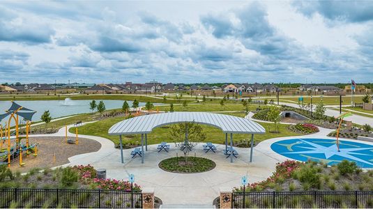 Windrose Green: Cottage Collection by Lennar in Angleton - image 9