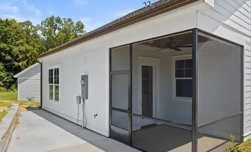 Palmetto Crossing Cottages 12