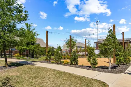 Woodbridge Townhomes by Grenadier Homes in Wylie - image 3