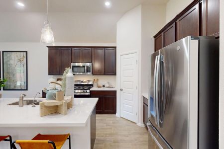Kings Way by M/I Homes in Denton - image 9
