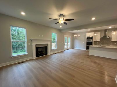 Saundersville Station by Southeastern Building Corporation in Hendersonville - image 6