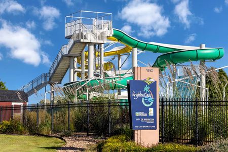 5-minute drive to Brighton Oasis Family Aquatic Park