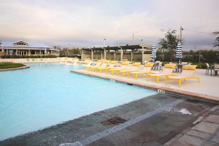Pomona: 40ft. lots 45