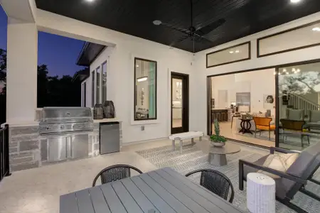 The Estates at Rough Hollow Vista Ridge by Drees Custom Homes in Lakeway - image 5