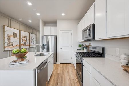 Windler by Century Communities in Aurora - image 7