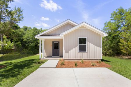 Mossy Head by Century Complete in Defuniak Springs - image