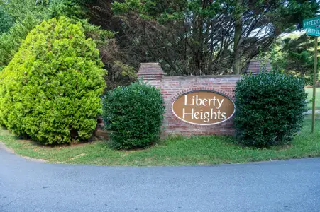 Liberty Heights by Century Complete in Chatsworth - image