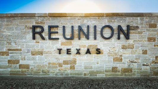 Reunion by Perry Homes in Rhome - image