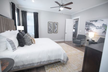 Myers Park by Grant & Co in Arlington - image 15